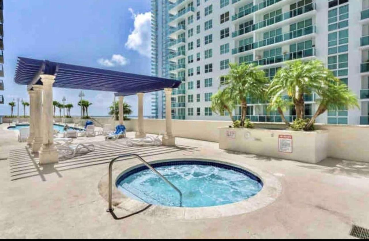 Amazing Condo With Free Parking In Brickell Miami Exterior foto